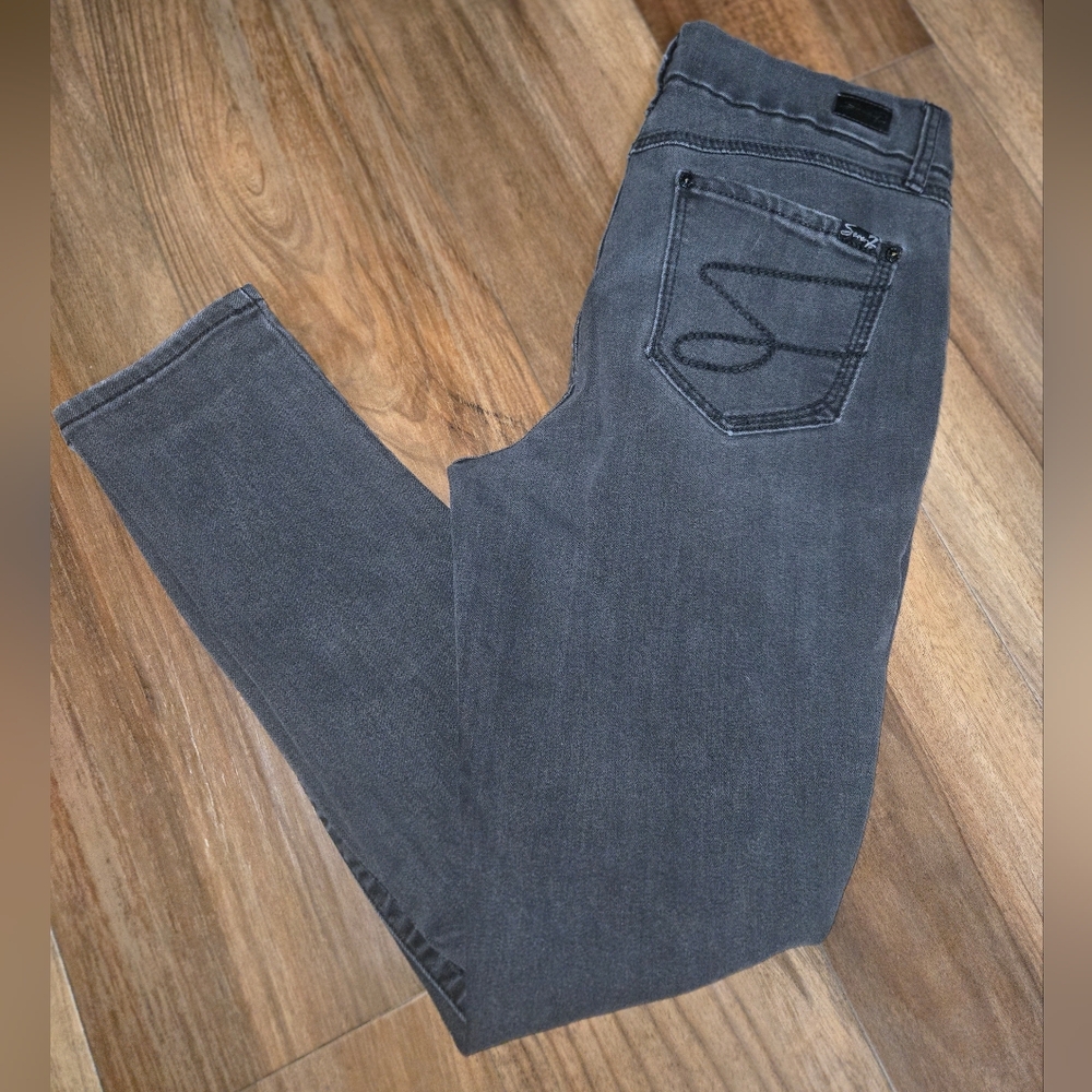 Stylish Gray Denim Jeans